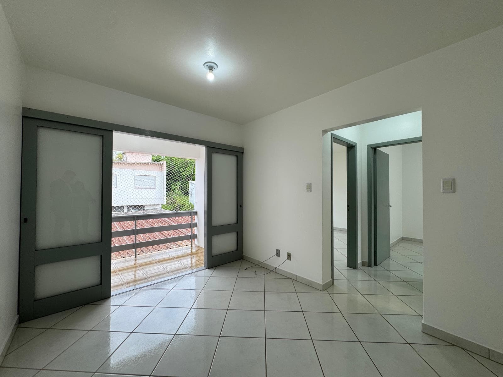 APARTAMENTO COM 2 DORMITÓRIOS, 68M² ÁREA TOTAL para locação EM CENTRO - foto 4