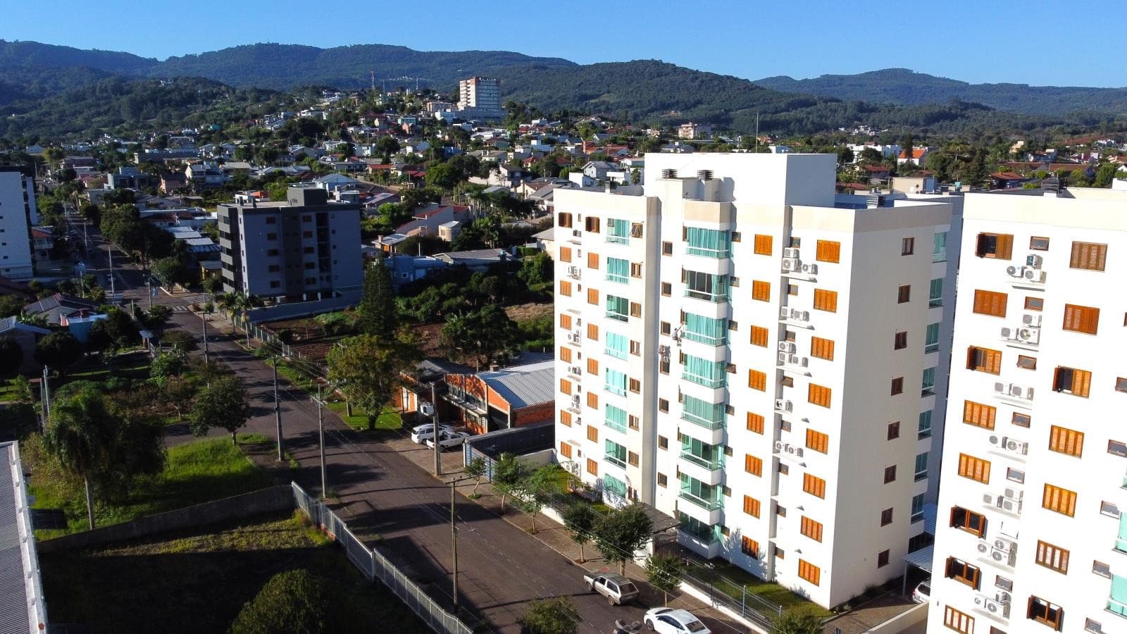 APARTAMENTO COM 2 DORMITÓRIOS, 1 VAGA, 67M² ÁREA PRIVATIVA para venda EM FLORESTA - foto 1