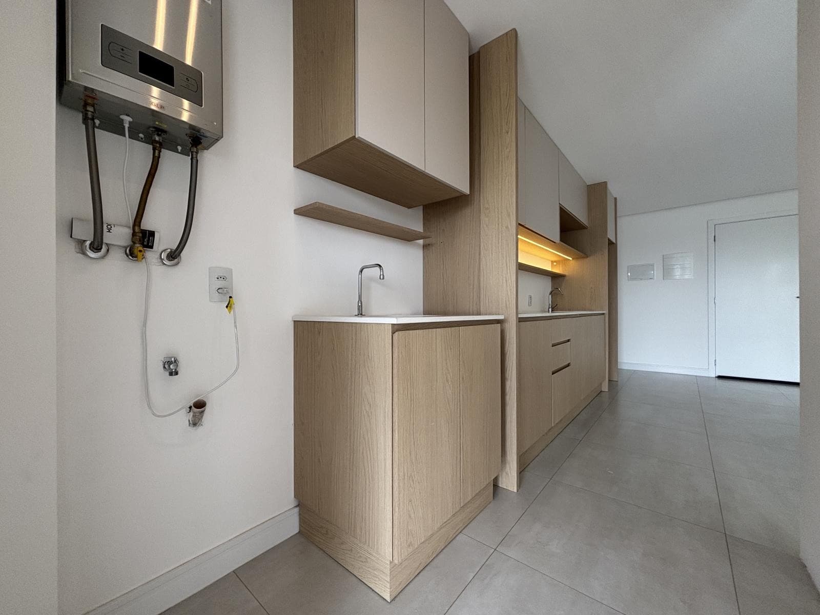 APARTAMENTO COM 2 DORMITÓRIOS (1 SUÍTE), 2 VAGAS para locação EM FARROUPILHA - foto 4