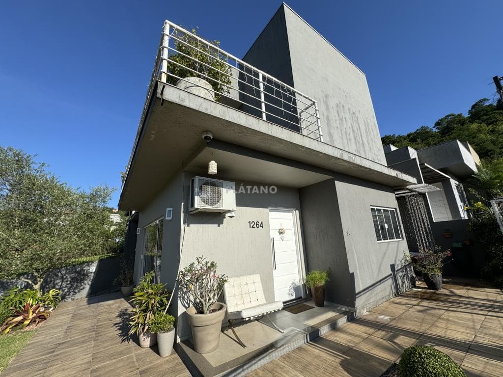 CASA COM 3 DORMITÓRIOS, 2 VAGAS, 137M² ÁREA PRIVATIVA para venda EM JARDIM BÜHLER - foto 2