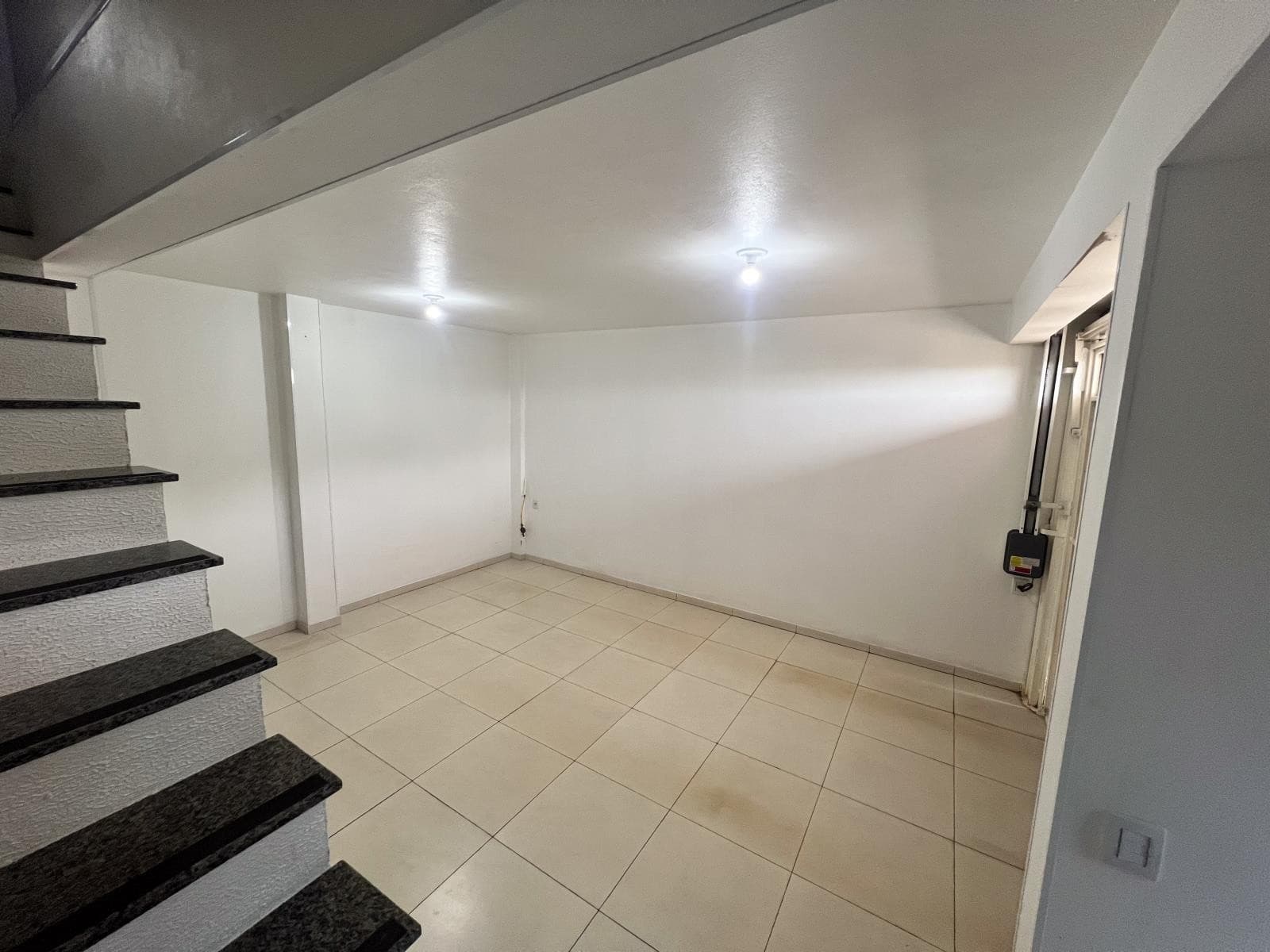 CASA COM 2 DORMITÓRIOS, 1 VAGA, 125M² ÁREA PRIVATIVA para venda EM JARDIM BÜHLER - foto 3