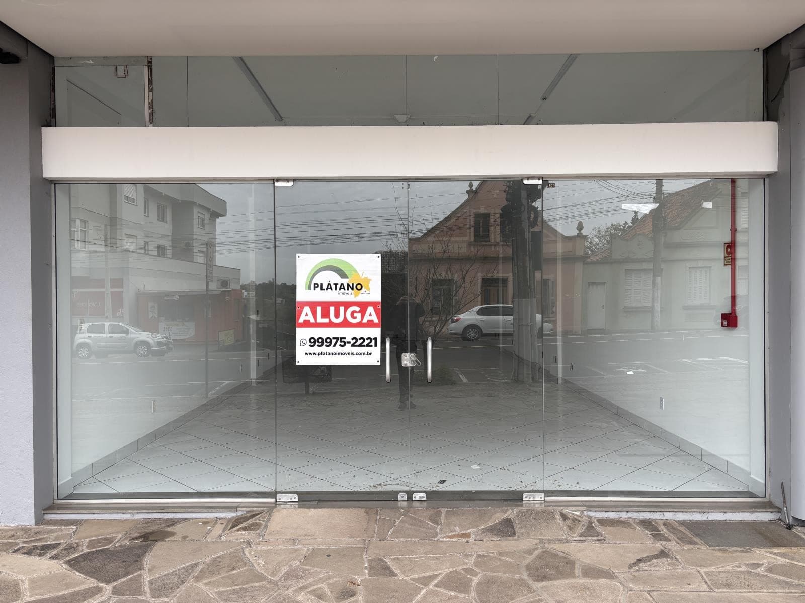 LOJA / SALA, 85M² ÁREA TOTAL para locação EM CENTRO - foto 2