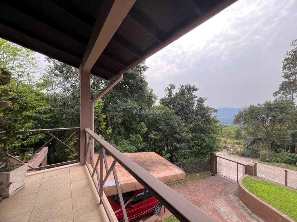 CASA COM 3 DORMITÓRIOS, 5 VAGAS, 198M² ÁREA PRIVATIVA para venda EM TRAVESSÃO - foto 1