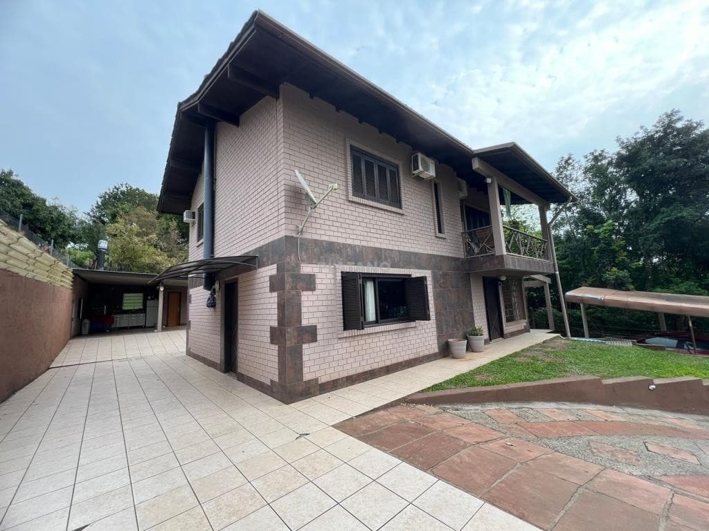 CASA COM 3 DORMITÓRIOS, 5 VAGAS, 198M² ÁREA PRIVATIVA para venda EM TRAVESSÃO - foto 3