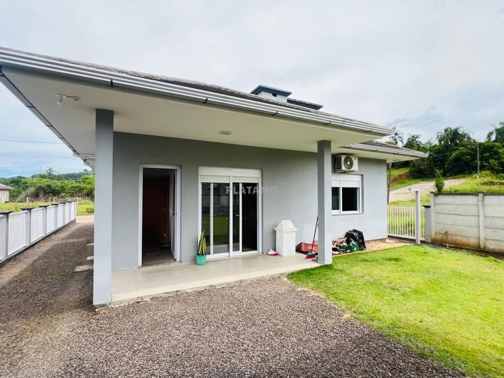 CASA COM 3 DORMITÓRIOS, 2 VAGAS, 127M² ÁREA PRIVATIVA para venda EM CENTRO - foto 3