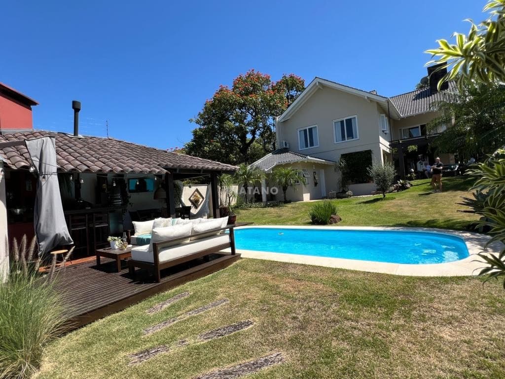 CASA COM 3 DORMITÓRIOS, 4 VAGAS, 390M² ÁREA PRIVATIVA para venda EM VISTA ALEGRE - foto 2
