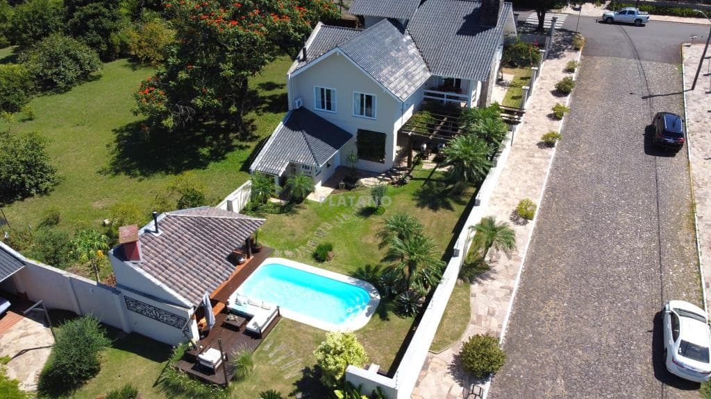 CASA COM 3 DORMITÓRIOS, 4 VAGAS, 390M² ÁREA PRIVATIVA para venda EM VISTA ALEGRE - foto 1