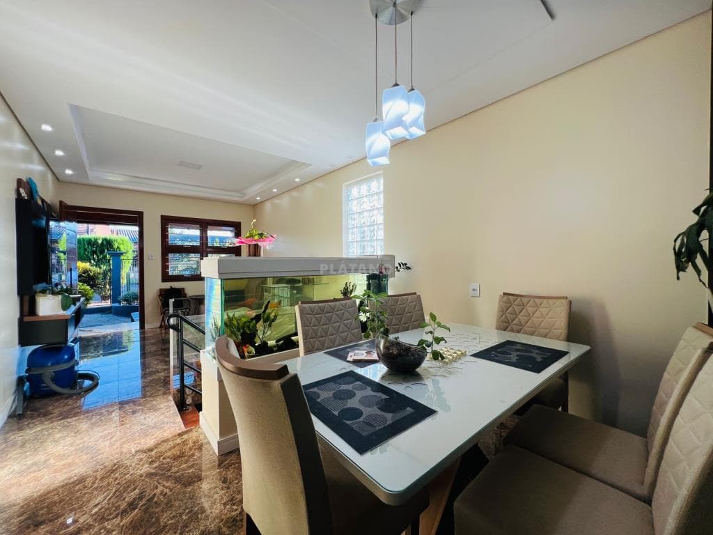 CASA COM 3 DORMITÓRIOS, 1 VAGA, 202M² ÁREA PRIVATIVA para venda EM BOM JARDIM - foto 3