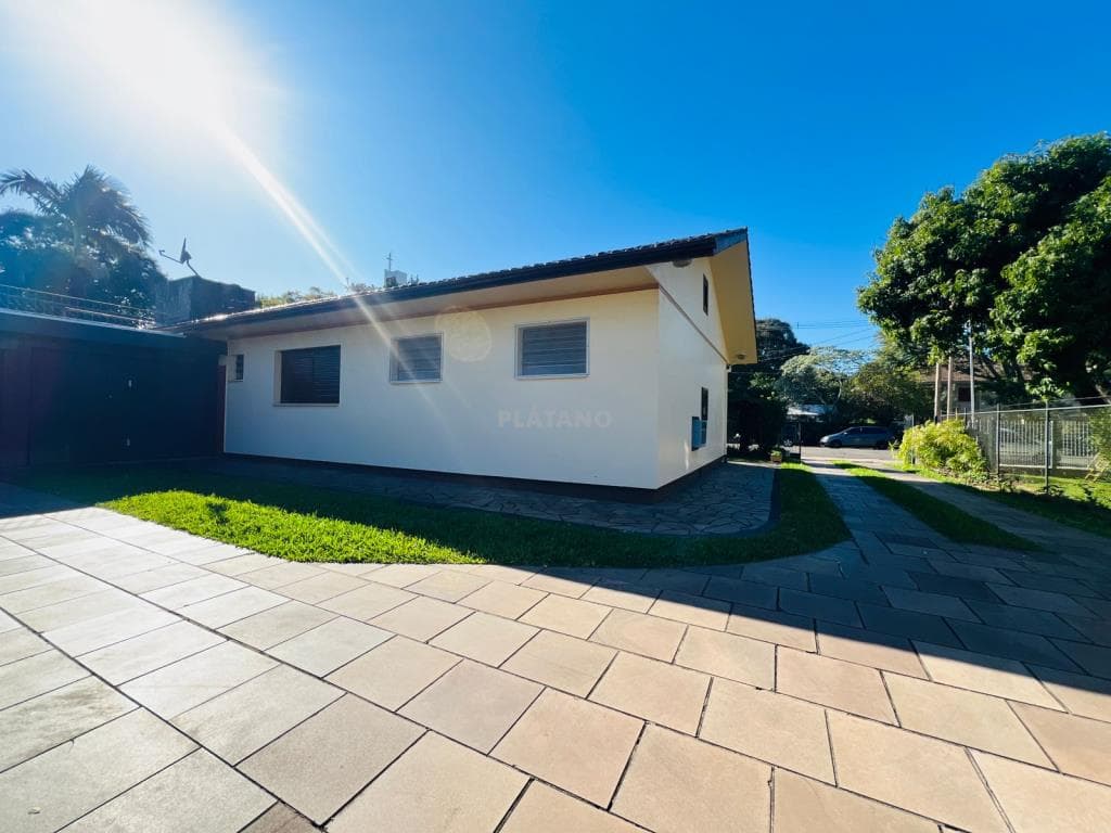 CASA COM 4 DORMITÓRIOS, 2 VAGAS, 347M² ÁREA PRIVATIVA para venda EM SETE DE SETEMBRO - foto 2