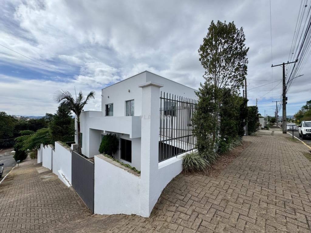 CASA COM 3 DORMITÓRIOS, 3 VAGAS, 241M² ÁREA PRIVATIVA para venda EM JARDIM PANORÂMICO - foto 1