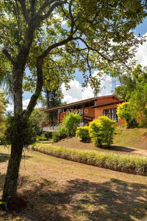 CHÁCARA / SÍTIO COM 4 DORMITÓRIOS, 2 VAGAS, 420M² ÁREA PRIVATIVA para venda EM CENTRO - foto 3