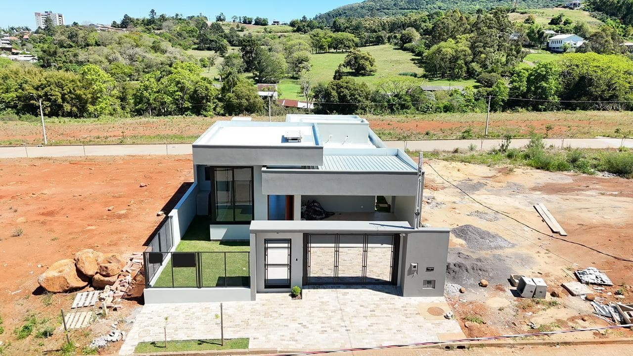 CASA COM 3 DORMITÓRIOS, 2 VAGAS, 147M² ÁREA PRIVATIVA para venda EM VALE DIREITO - foto 2