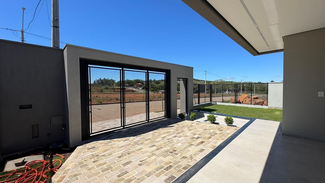 CASA COM 3 DORMITÓRIOS, 2 VAGAS, 147M² ÁREA PRIVATIVA para venda EM VALE DIREITO - foto 3