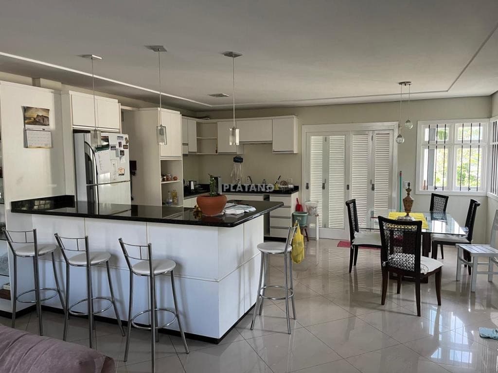 CASA COM 4 DORMITÓRIOS (5 SUÍTES), 256M² ÁREA TOTAL para venda EM OESTE - foto 3