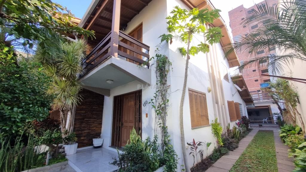 CASA COM 3 DORMITÓRIOS (1 SUÍTE), 2 VAGAS, 260M² ÁREA PRIVATIVA para venda EM CENTRO - foto 3