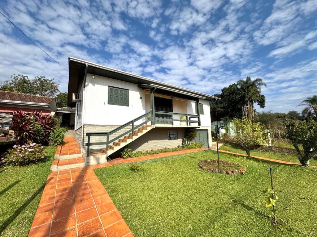 CASA COM 4 DORMITÓRIOS, 1 VAGA, 140M² ÁREA PRIVATIVA para venda EM SÃO JOSÉ - foto 2