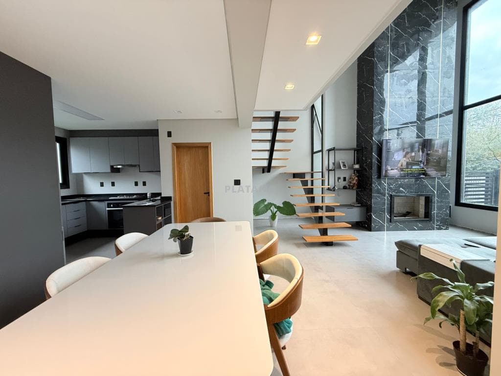 CASA COM 3 DORMITÓRIOS (1 SUÍTE), 2 VAGAS, 328M² ÁREA PRIVATIVA para venda EM JARDIM PANORÂMICO - foto 1