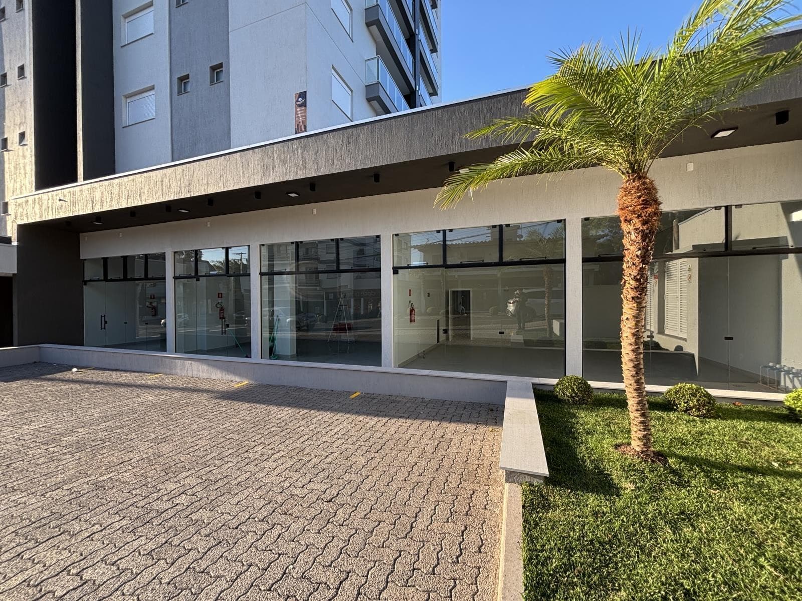 LOJA / SALA, 67M² ÁREA TOTAL para locação EM CENTRO - foto 1