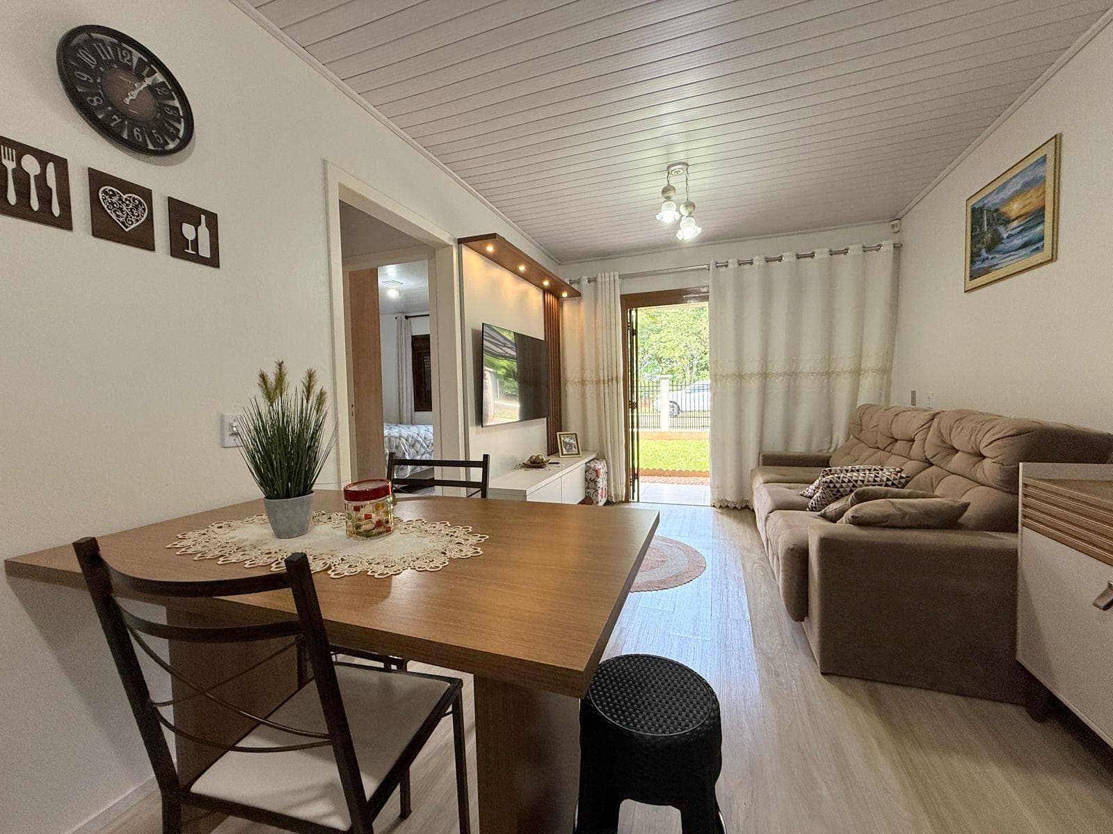 CASA COM 2 DORMITÓRIOS, 2 VAGAS, 140M² ÁREA PRIVATIVA para venda EM JARDIM BÜHLER - foto 2