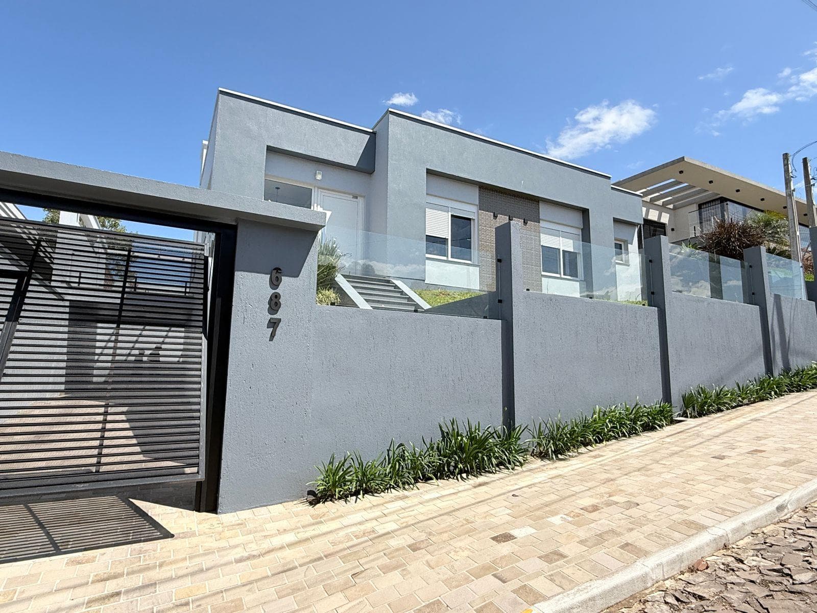 CASA COM 3 DORMITÓRIOS, 2 VAGAS, 139M² ÁREA PRIVATIVA para venda EM JARDIM PANORÂMICO - foto 2