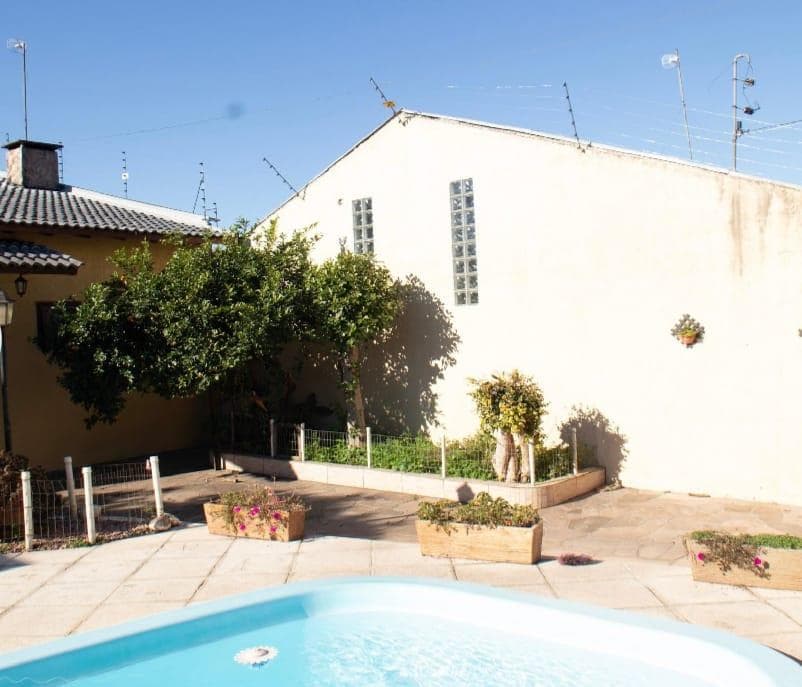 CASA COM 4 DORMITÓRIOS (1 SUÍTE), 1 VAGA, 232M² ÁREA PRIVATIVA para venda EM VICENTINA - foto 2