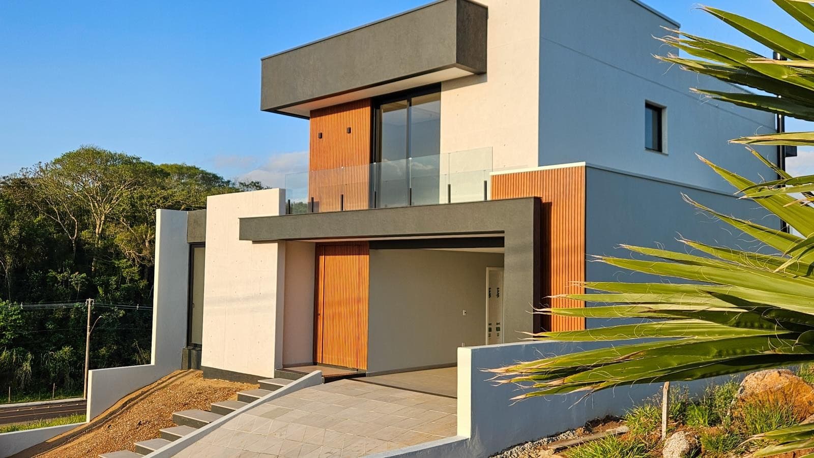 CASA COM 3 DORMITÓRIOS (3 SUÍTES), 2 VAGAS, 219M² ÁREA PRIVATIVA para venda EM PALMARES - foto 1