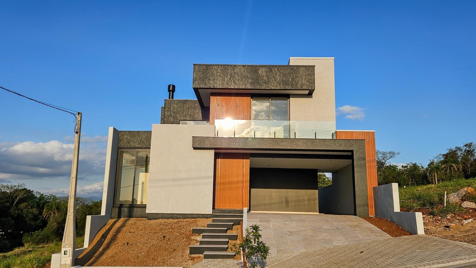 CASA COM 3 DORMITÓRIOS (3 SUÍTES), 2 VAGAS, 219M² ÁREA PRIVATIVA para venda EM PALMARES - foto 2
