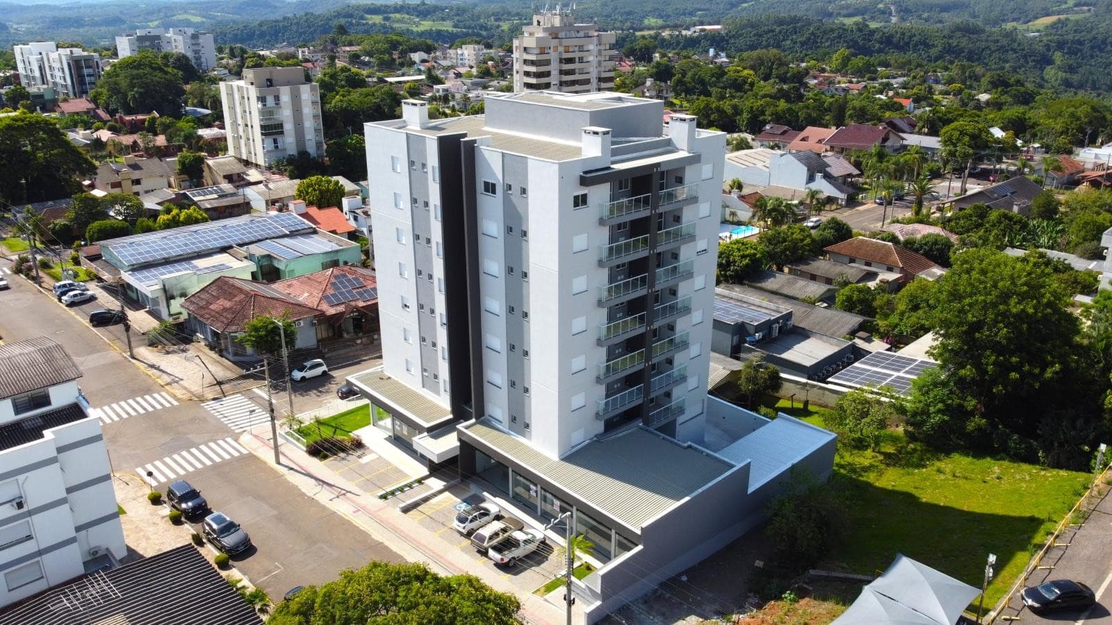 APARTAMENTO COM 3 DORMITÓRIOS (1 SUÍTE), 2 VAGAS, 102M² ÁREA PRIVATIVA para venda EM CENTRO - foto 1