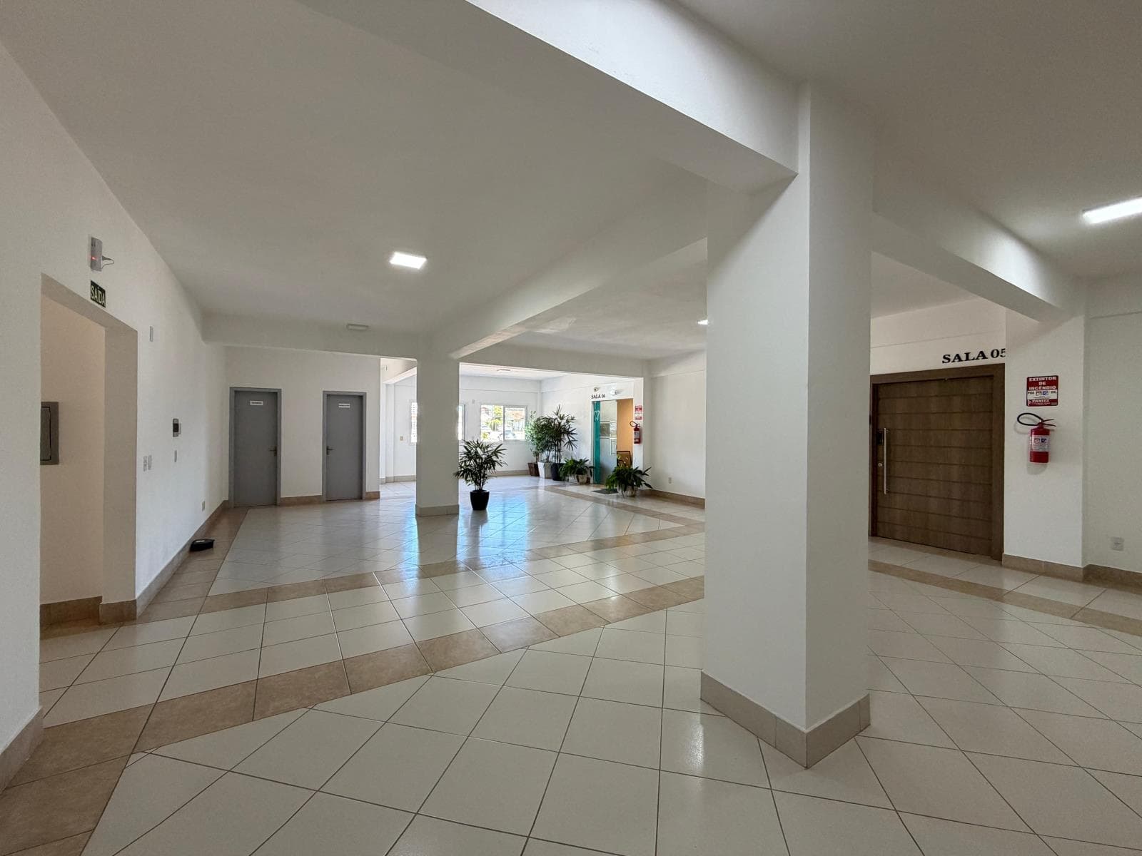 LOJA / SALA, 100M² ÁREA PRIVATIVA para locação EM CENTRO - foto 4