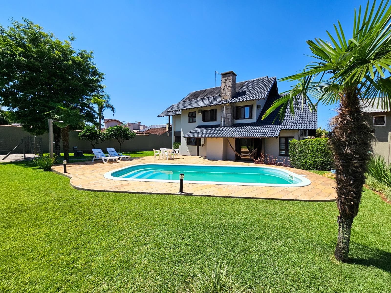 CASA COM 4 DORMITÓRIOS (1 SUÍTE), 2 VAGAS, 263M² ÁREA PRIVATIVA para venda EM CIDADE NOVA - foto 3