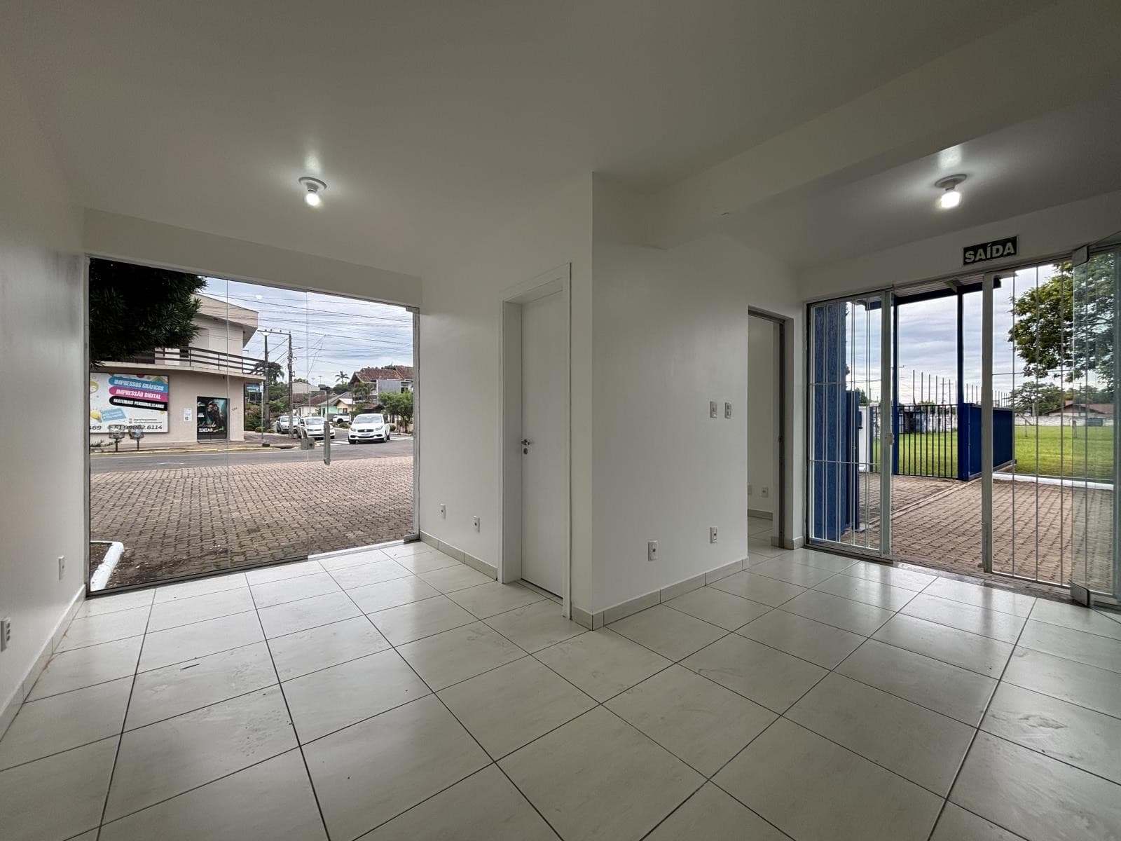 LOJA / SALA, 105M² ÁREA TOTAL para locação EM FARROUPILHA - foto 4