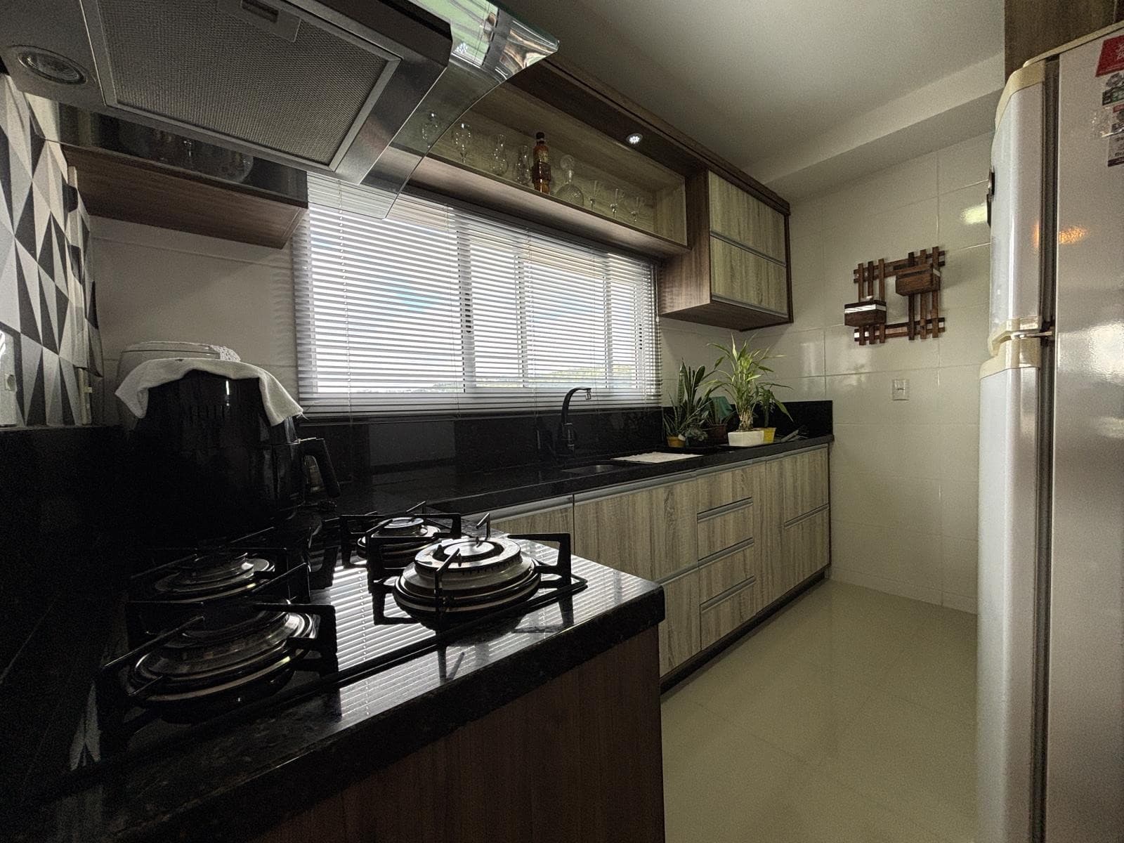 APARTAMENTO COM 2 DORMITÓRIOS, 2 VAGAS, 68M² ÁREA TOTAL para locação EM BOA VISTA - foto 5