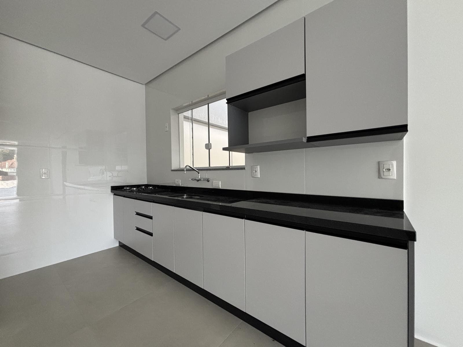 APARTAMENTO COM 2 DORMITÓRIOS (1 SUÍTE), 1 VAGA, 86M² ÁREA TOTAL para locação EM CONCÓRDIA - foto 3