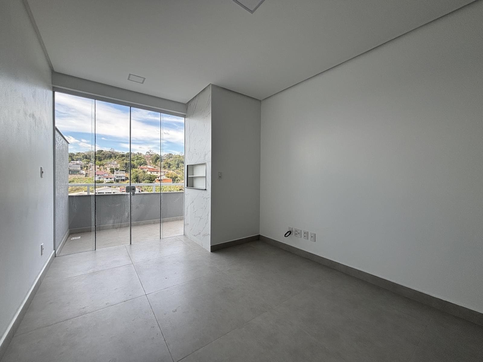 APARTAMENTO COM 3 DORMITÓRIOS (1 SUÍTE), 1 VAGA, 82M² ÁREA TOTAL para locação EM CONCÓRDIA - foto 4