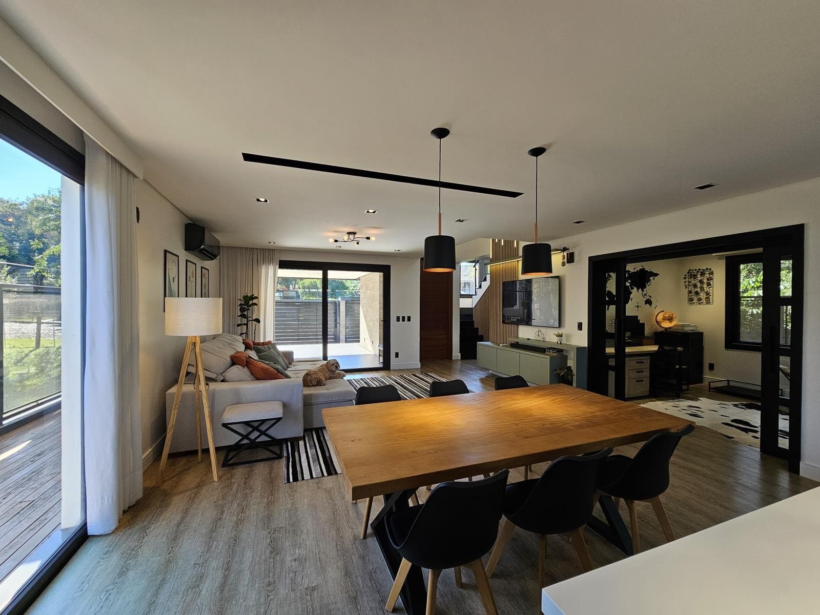 CASA COM 3 DORMITÓRIOS (1 SUÍTE), 2 VAGAS, 240M² ÁREA PRIVATIVA para venda EM JARDIM DO ALTO - foto 1