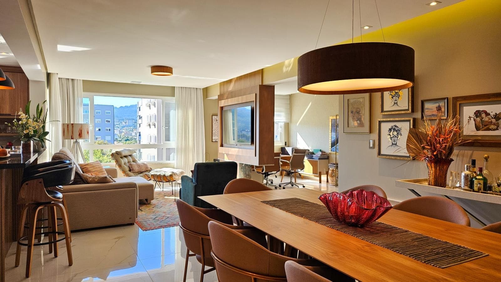 APARTAMENTO COM 3 DORMITÓRIOS (1 SUÍTE), 2 VAGAS, 143M² ÁREA PRIVATIVA para venda EM CENTRO - foto 1