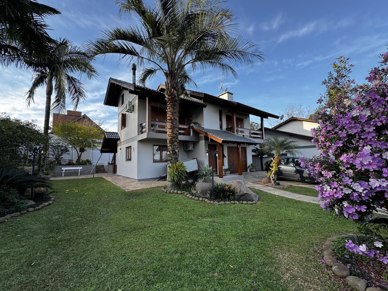 CASA COM 4 DORMITÓRIOS, 1 VAGA, 216M² ÁREA PRIVATIVA para venda EM CIDADE NOVA - foto 2