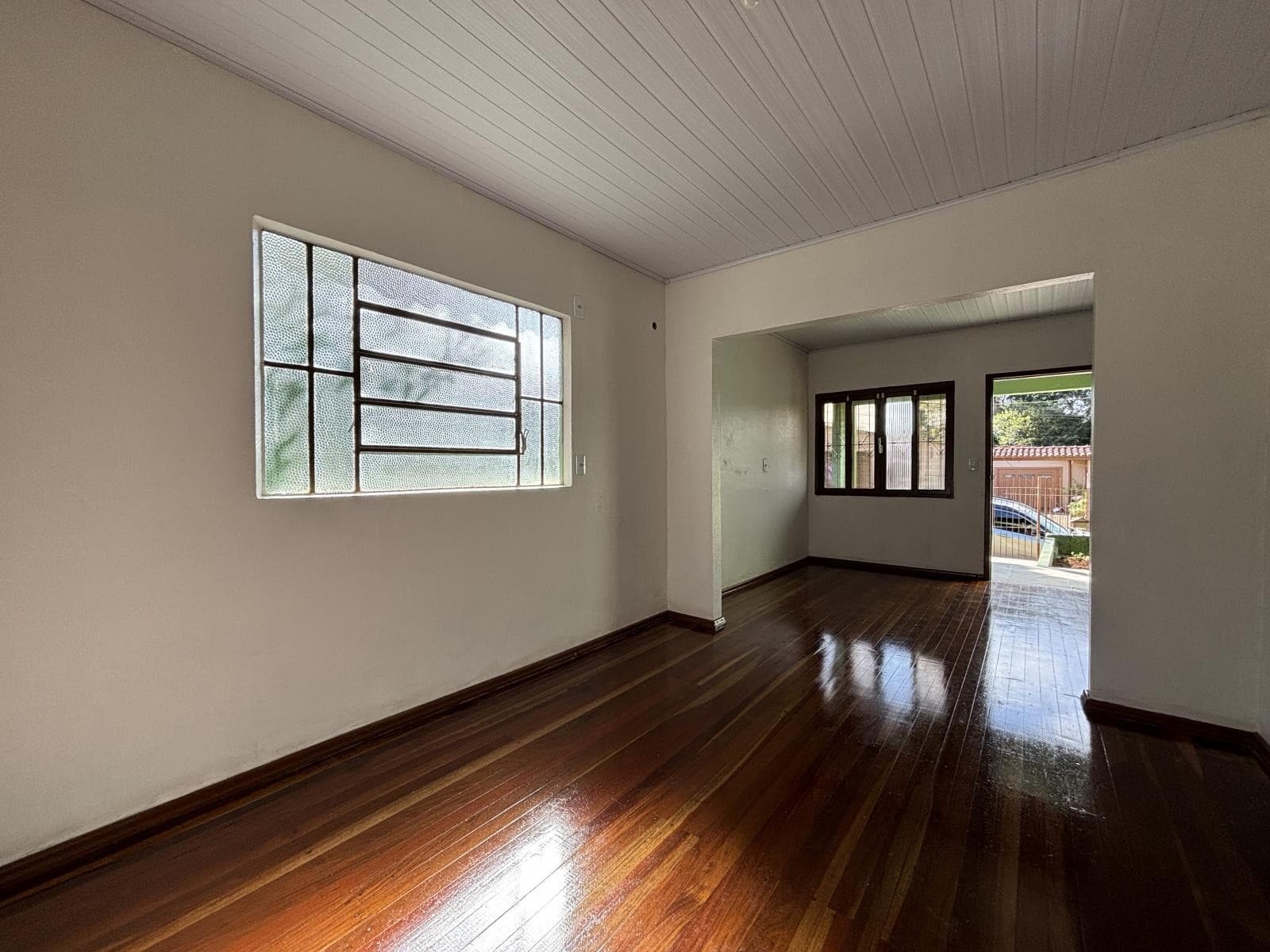 CASA COM 3 DORMITÓRIOS, 1 VAGA, 73M² ÁREA TOTAL para locação EM SETE DE SETEMBRO - foto 3