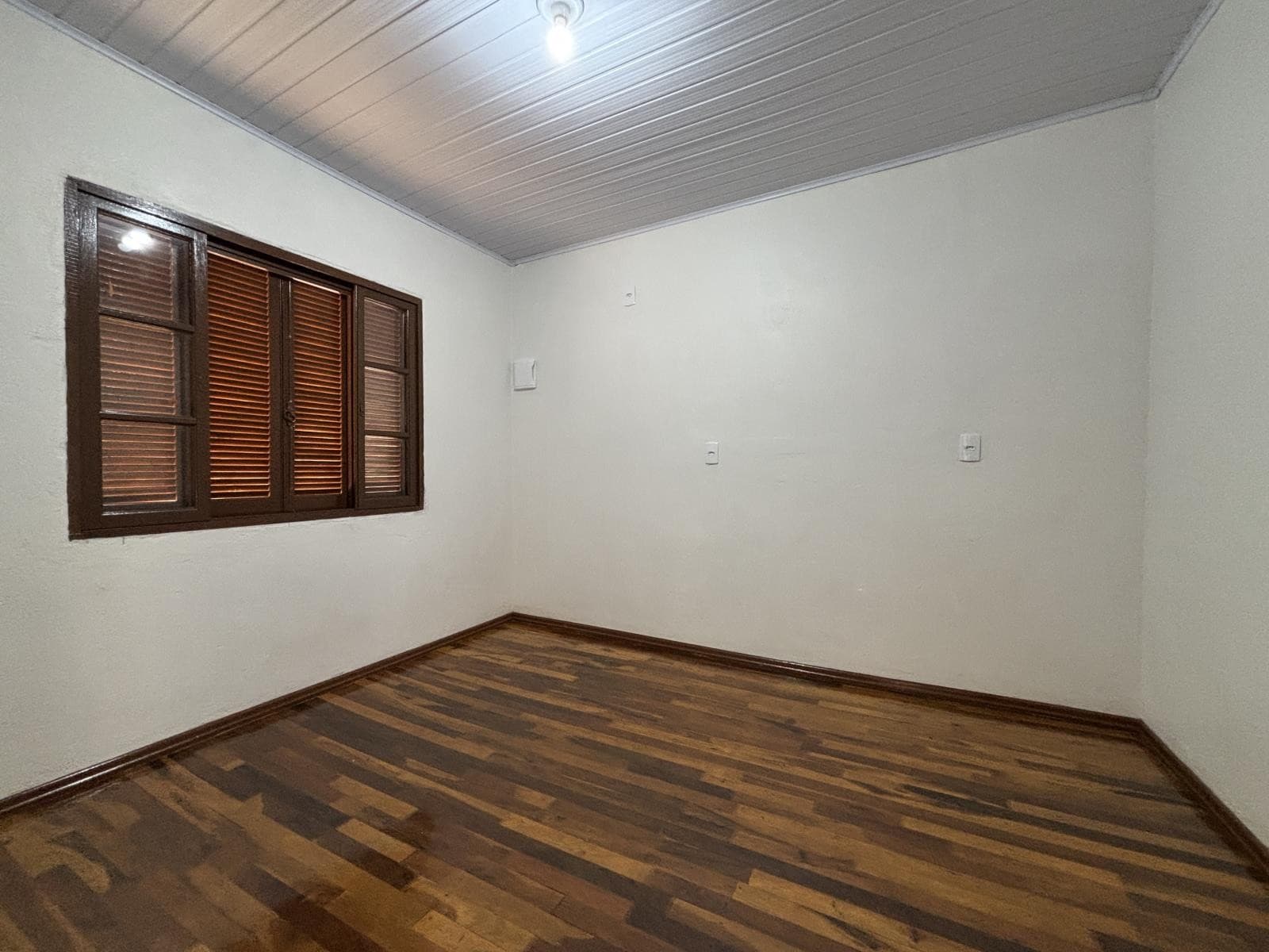 CASA COM 3 DORMITÓRIOS, 1 VAGA, 73M² ÁREA TOTAL para locação EM SETE DE SETEMBRO - foto 4