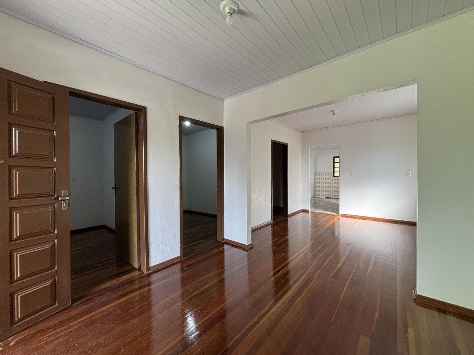 CASA COM 3 DORMITÓRIOS, 1 VAGA, 73M² ÁREA TOTAL para locação EM SETE DE SETEMBRO - foto 2