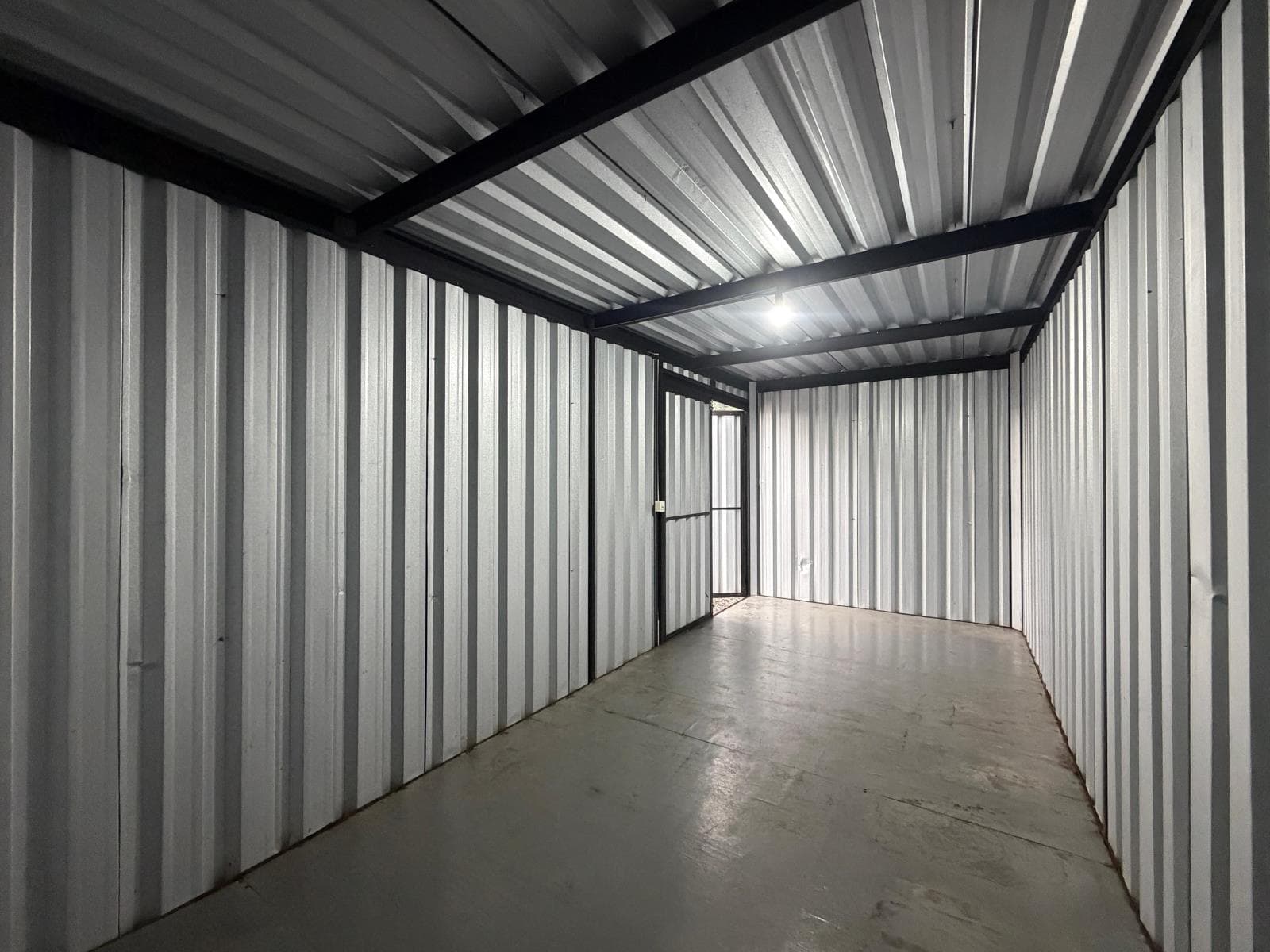 PAVILHÃO / PRÉDIO COM 2 DORMITÓRIOS, 15M² ÁREA PRIVATIVA para locação EM CENTRO - foto 4