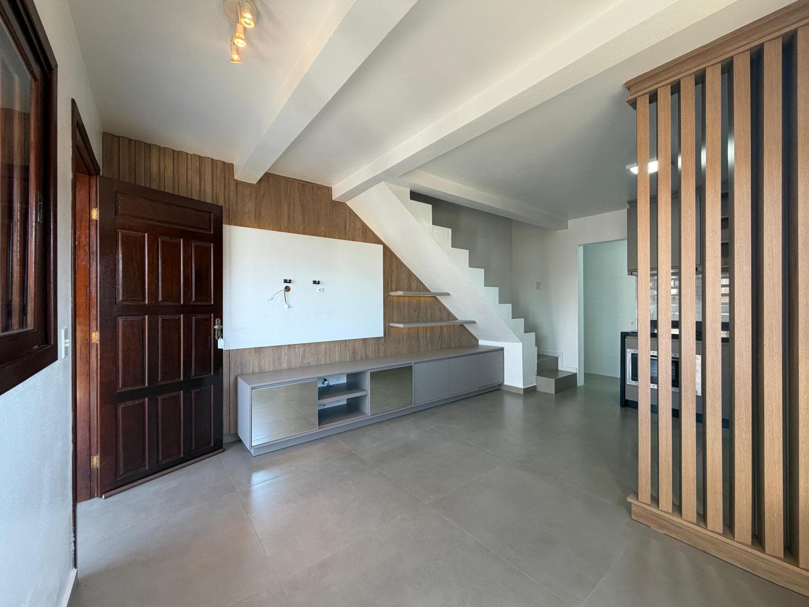 CASA COM 2 DORMITÓRIOS, 2 VAGAS para locação EM BOA VISTA - foto 3