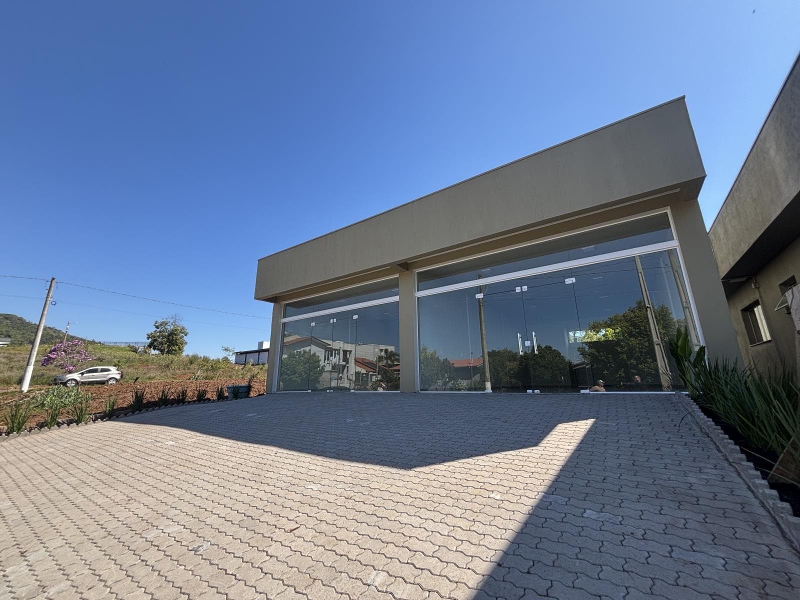 LOJA / SALA, 71M² ÁREA TOTAL para locação EM BOA VISTA - foto 2