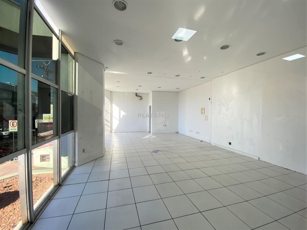 LOJA / SALA, 80M² ÁREA TOTAL para locação EM CENTRO - foto 3