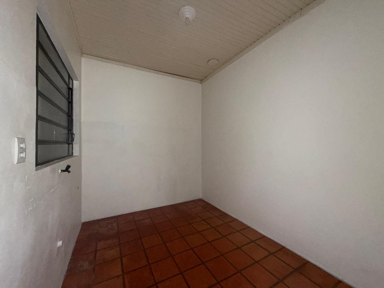 APARTAMENTO COM 2 DORMITÓRIOS, 1 VAGA para locação EM CENTRO - foto 4