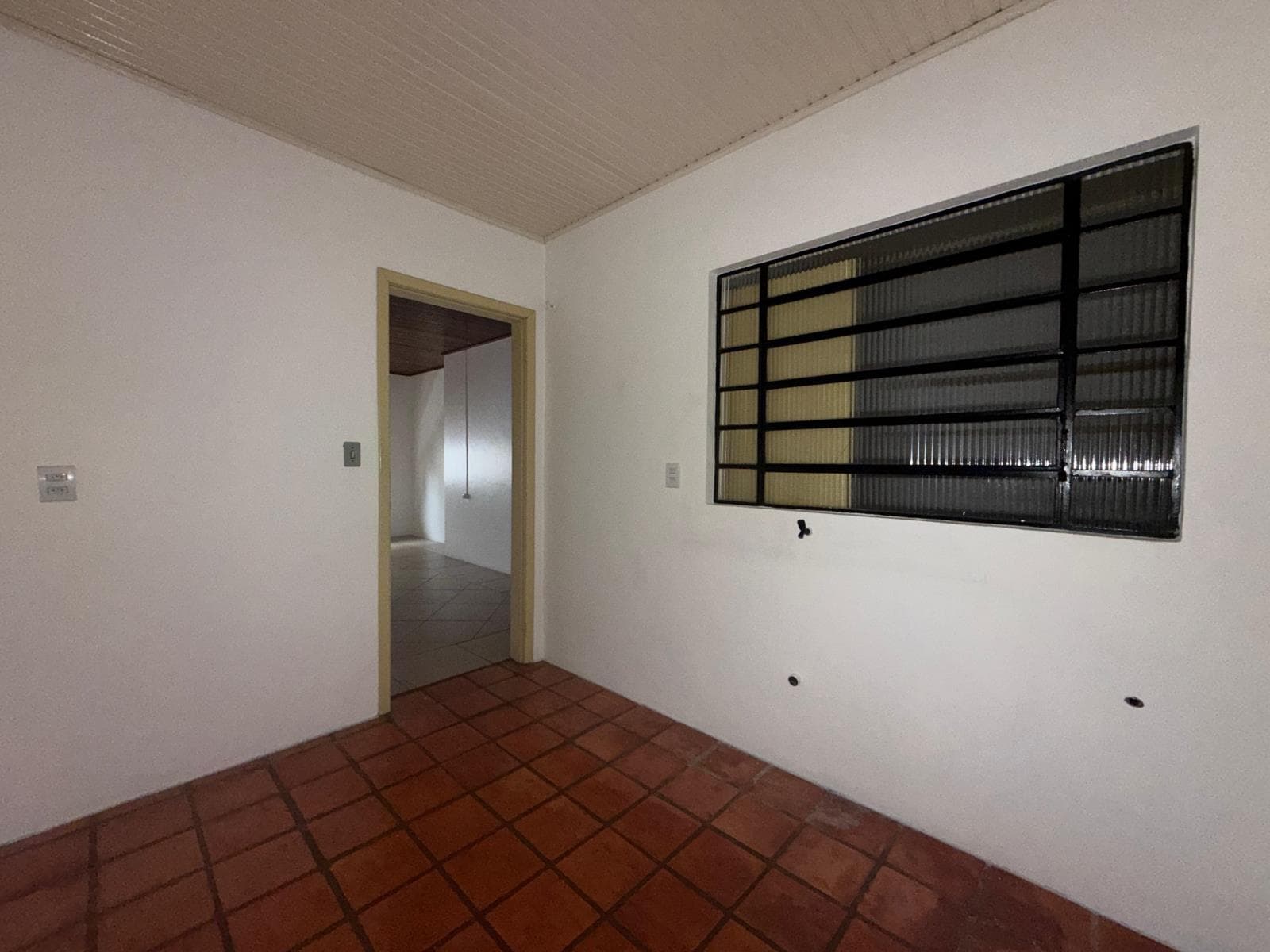 APARTAMENTO COM 2 DORMITÓRIOS, 1 VAGA para locação EM CENTRO - foto 5