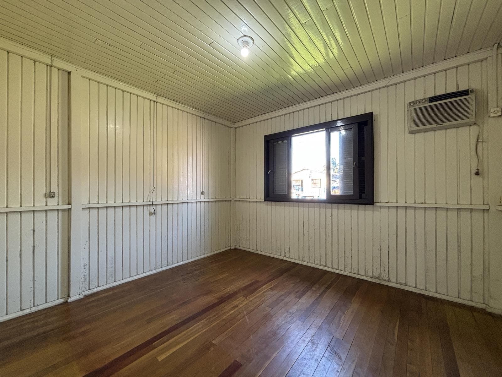 CASA COM 3 DORMITÓRIOS, 2 VAGAS, 122M² ÁREA TOTAL para locação EM HARMONIA - foto 4